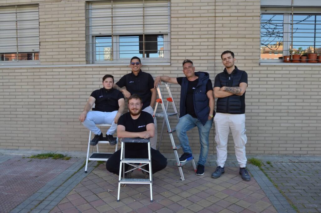 Antonio Novillo y equipo SAT Alfred Smart